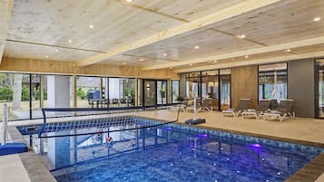 Innenpool, beheizter Pool