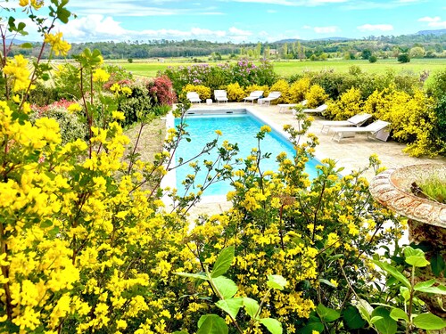 Château Trians - Exceptional estate in Provence, swimming pool & vineyard