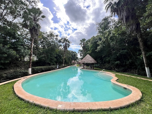 Nature and peaceful House in P.M. 4 BD 3 BR