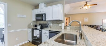 6 Mi to Fort Benning: Quiet Home w/ Patio & Yard