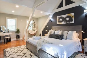 4 多间卧室、办公桌、熨斗/熨衣板、WiFi