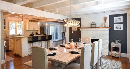 Private Pool, Central AC, Dog Friendly!