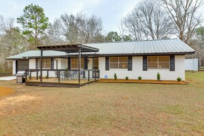 Exterior - Hike, Fish & Swim: Nat'l Forest Home in Crockett (Crockett)