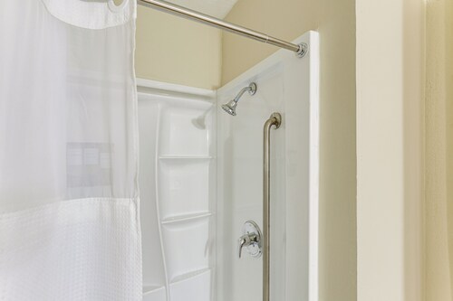 Hike, Fish & Swim: Nat'l Forest Home in Crockett