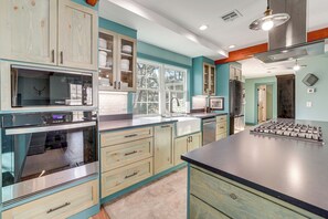 Fridge, microwave, stovetop, dishwasher - 1 Mi to Campus: Modern Tulsa Home w/ Private Yard (Tulsa)