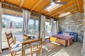 3 Schlafzimmer, Bügeleisen/Bügelbrett, Internetzugang, Bettwäsche