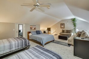 Unclassified image, 5 of 30, button