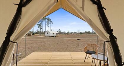 Lakeside Glamping: A Fisherman’s Dream