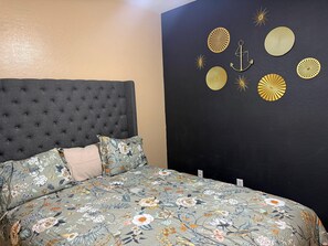 1 chambre, fer et planche à repasser, Wi-Fi, draps fournis