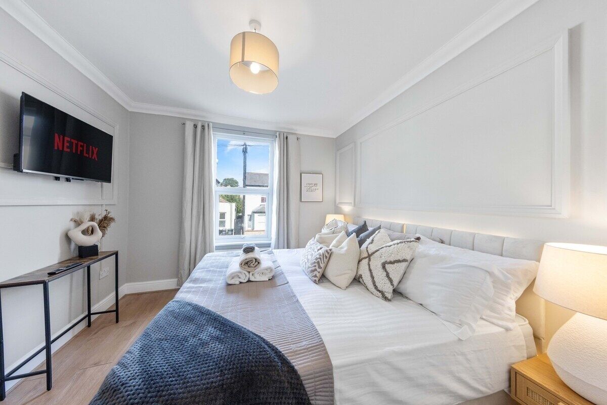 1 bedroom, free WiFi, bed sheets