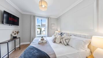 1 bedroom, free WiFi, bed sheets