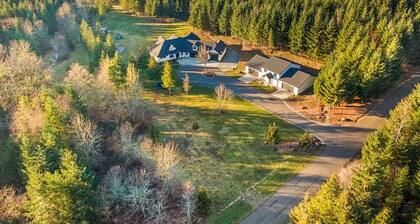 Private Guesthouse in the Woods