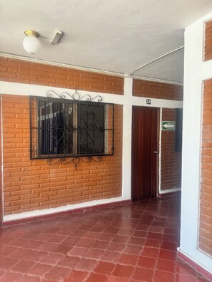 Terrace/patio - Hotel California (Mazatlán)