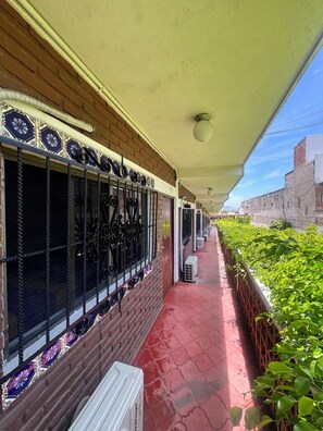 Exterior - Hotel California (Mazatlán)