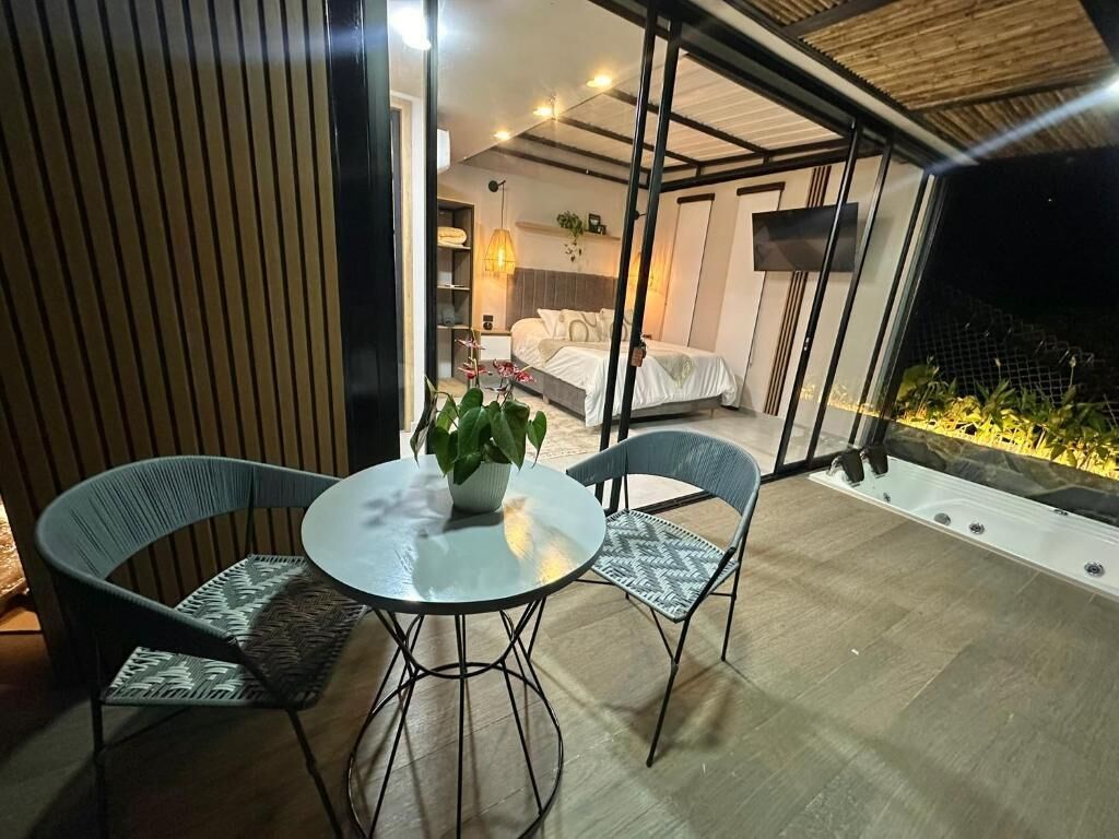 Deluxe Cabin, Mountain View