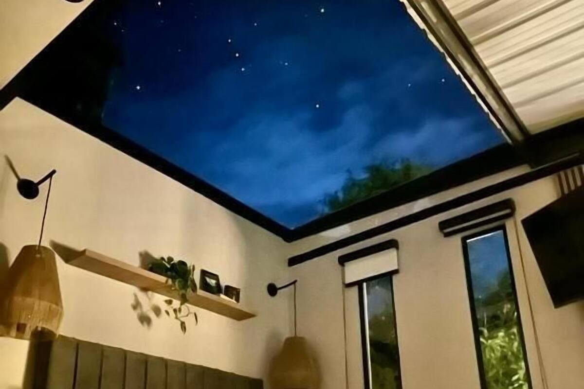 Cabane Deluxe, vue montagne