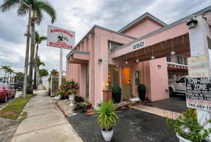 Property entrance - Anhinga Motel Homestead Fl (Homestead)