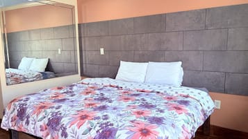 Bureau, Wi-Fi gratuit, draps fournis