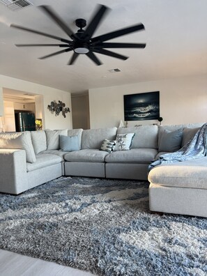 Luokittelematon kuva, 4 kautta 15, painike