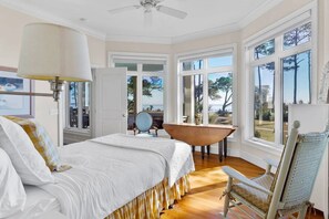 4 Schlafzimmer, Bügeleisen/Bügelbrett, Internetzugang, Bettwäsche