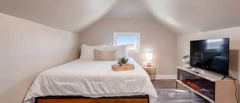4 bedrooms, WiFi, bed sheets