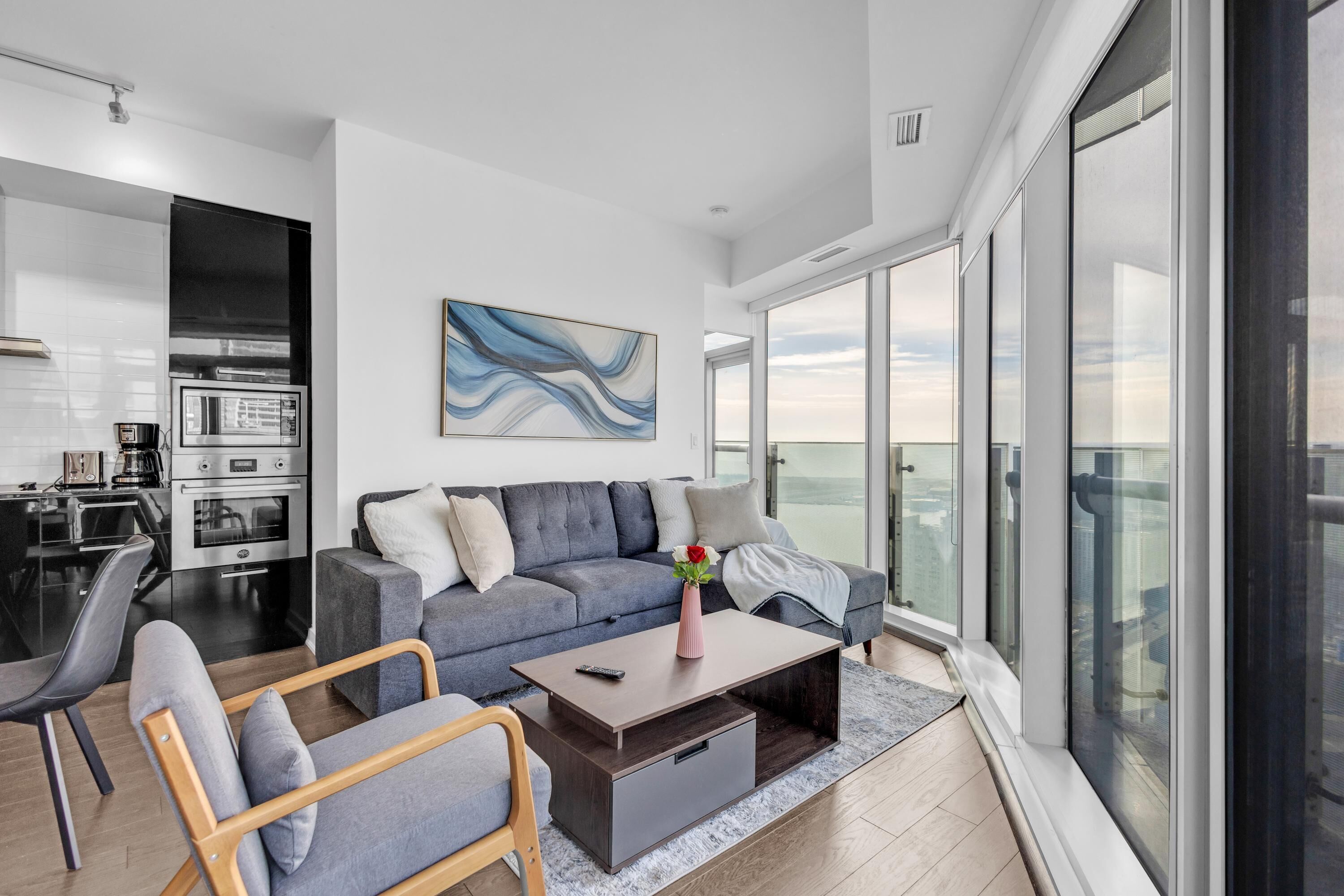 Royal Suite, Multiple Beds | Living area | 65-inch TV with digital channels