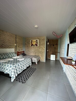 Minibaari, ilmainen Wi-Fi, pääsy pyörätuolilla