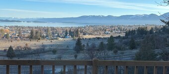 Views for Days! Flathead Lake Retreat 1 mile to Downtown