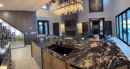 Where Modern Design and Peaceful Lake Life Collide