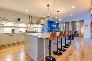 Interior - 2 Homes | Double Rooftop | 360° DT Views | 24 beds (Nashville)