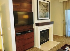 Interior - Westin Resort Villas 2 Premium Lock-Off Suites - Available March 13-15 (Rancho Mirage)