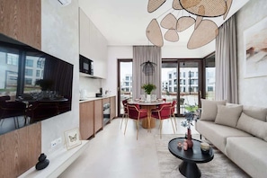 Deluxe Suite, Marina View | Living area - Sol Marina Q4 Apartments Basen & Welness (Pruszcz Gdanski)