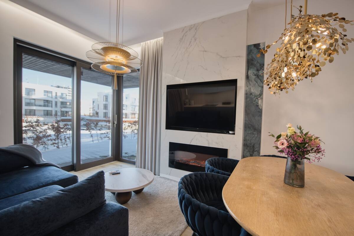 Deluxe Suite, Balcony, Marina View