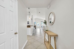Interior - Beach Family-Friendly Private Beach Access (Destin)