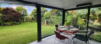 La Petite Ferme Manor - Spacious Garden Holiday Home