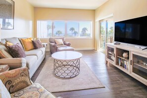 TV - Ocean & Pool Views; Covered Balcony; Easy Beach Access; Community Grills, Kid's Pool & Sundeck! (Hilton Head Island)