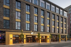 Front of property - Aloft by Marriott Belfast Titanic Quarter (Belfast)