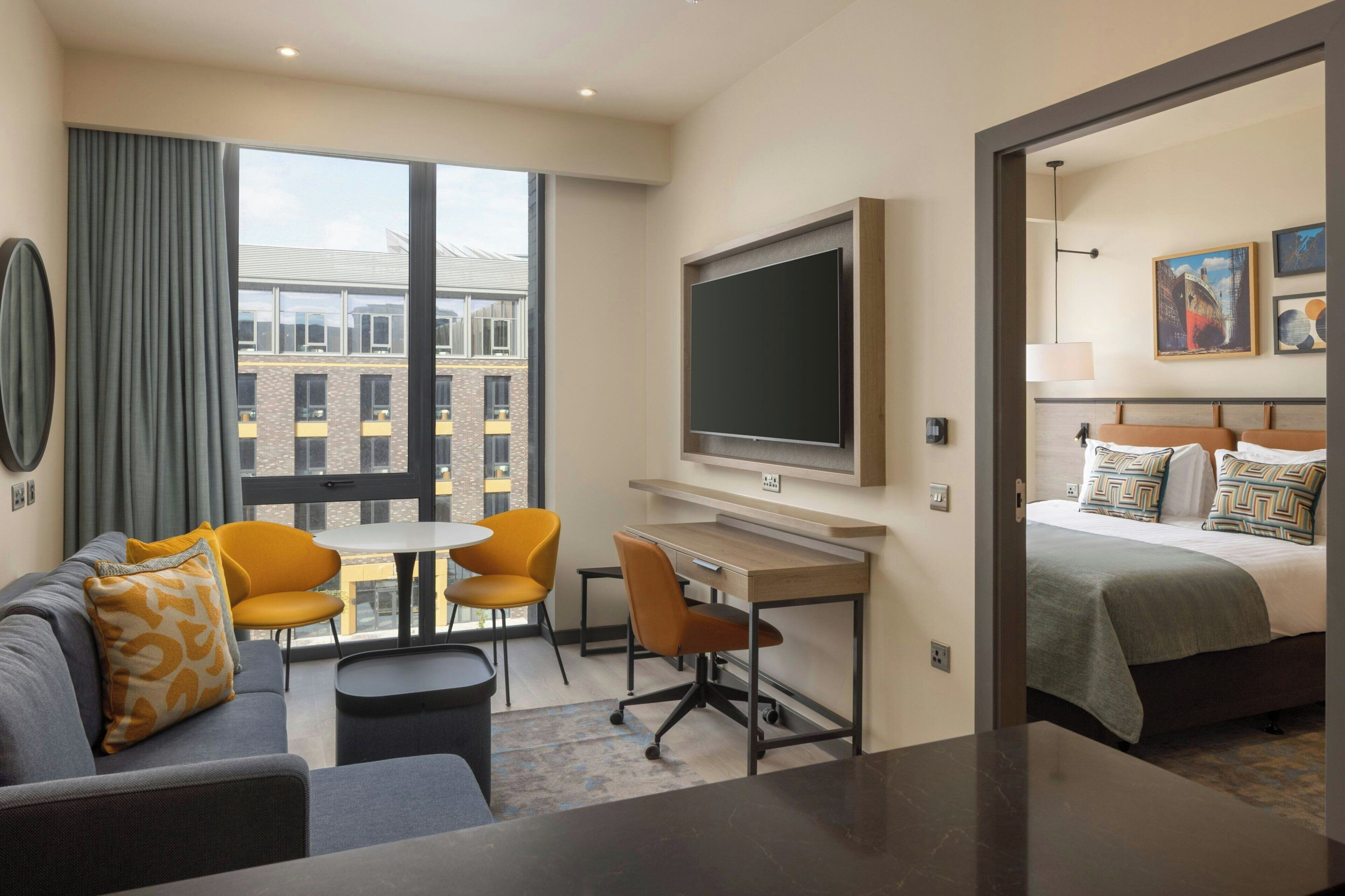 Hypo-allergenic bedding, minibar, in-room safe, desk
