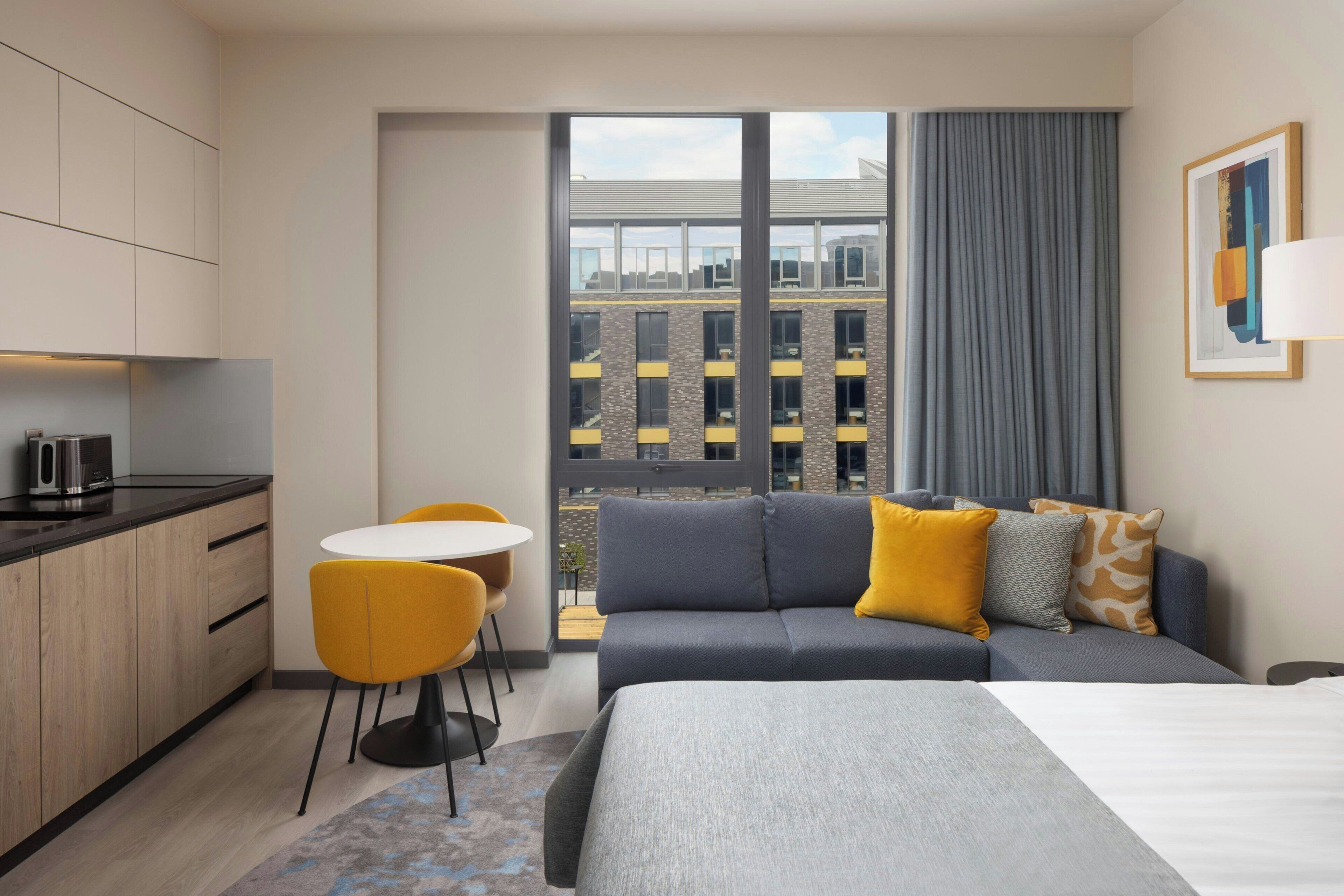 Hypo-allergenic bedding, minibar, in-room safe, desk