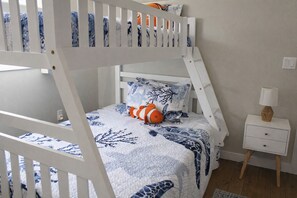 Luokittelematon kuva, 4 kautta 12, painike