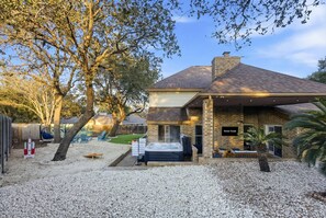 Terrace/patio - Gathering House • Movie & Game Room, Hot Tub, Pool (San Antonio)