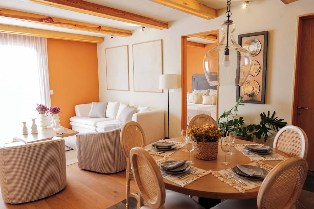 Apartemen Klasik, balkon, pemandangan kota