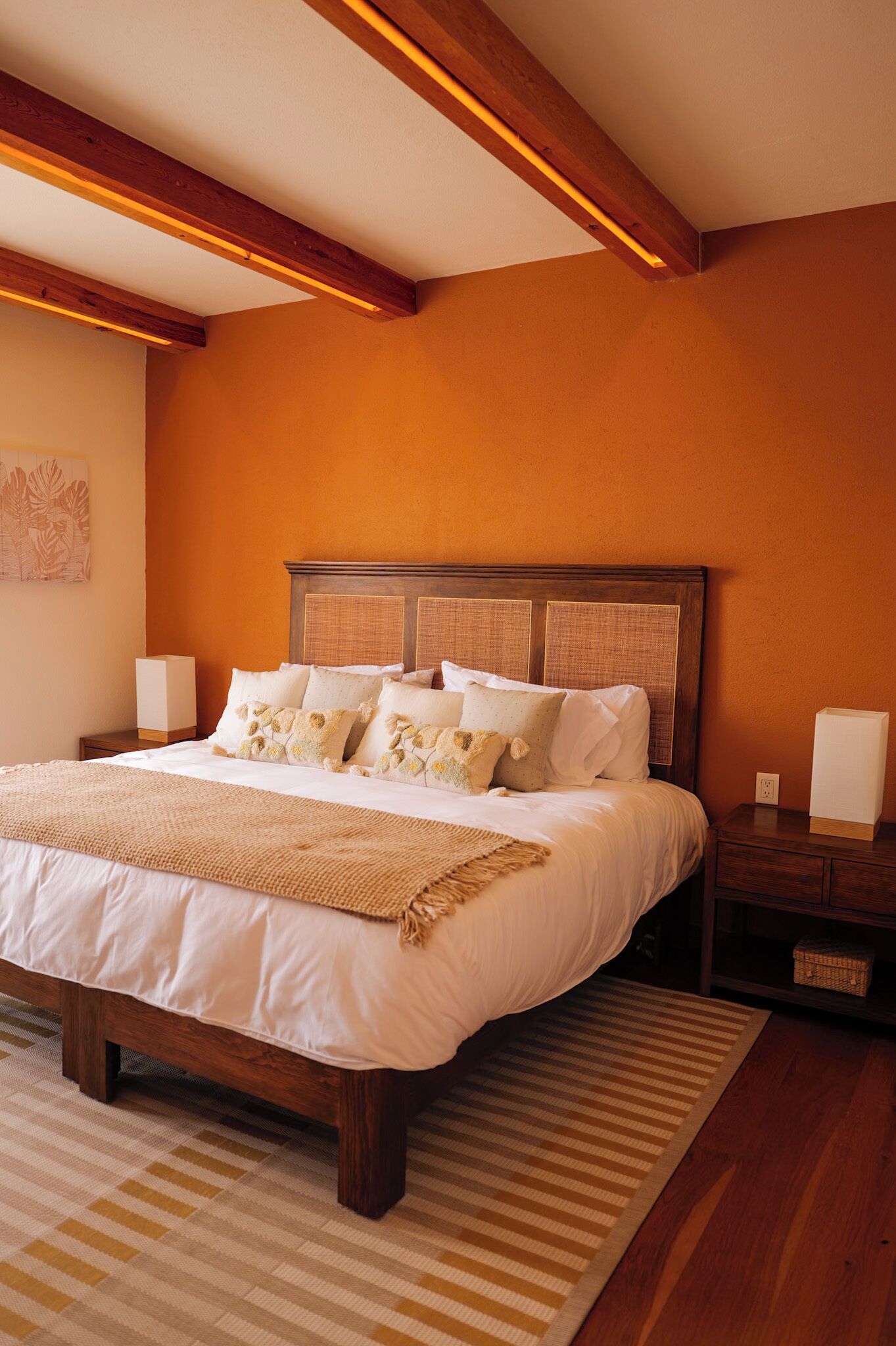 Deluxe-Apartment, Stadtblick | Laptopgeeigneter Arbeitsplatz, kostenloses WLAN