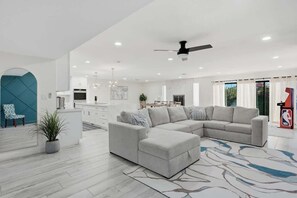 TV, fireplace - Well-Appointed Modern Scottsdale Home (Scottsdale)
