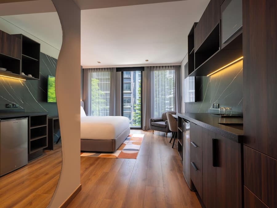 Classic Room, City View