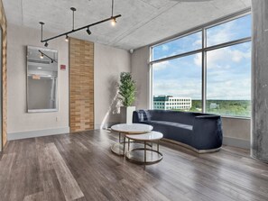 Interior - Contemporary 2BR/2BA in downtown Orlando (Orlando)