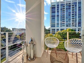 Property grounds - Chic 2BR condo in the heart of Orlando Downtown (Orlando)