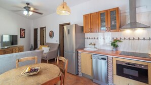 Coffee/tea maker, fridge, microwave, oven - Cortijo Colinas Torrox by Ruralidays (Málaga)