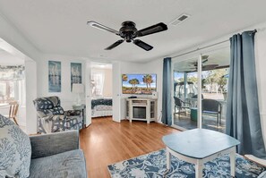 TV, offices - Ocean Lakes Comfy Cottage Steps to Beach Waterpark (Myrtle Beach)