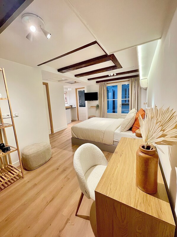 1 bedroom, iron/ironing board, WiFi, bed sheets